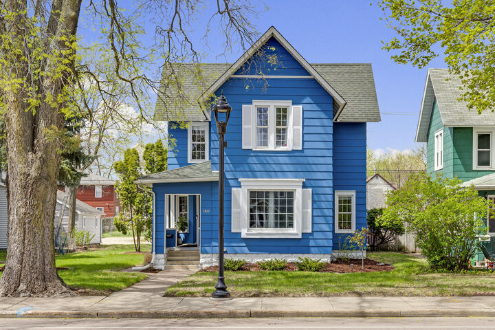 1427 George St  La Crosse WI 54603 photo