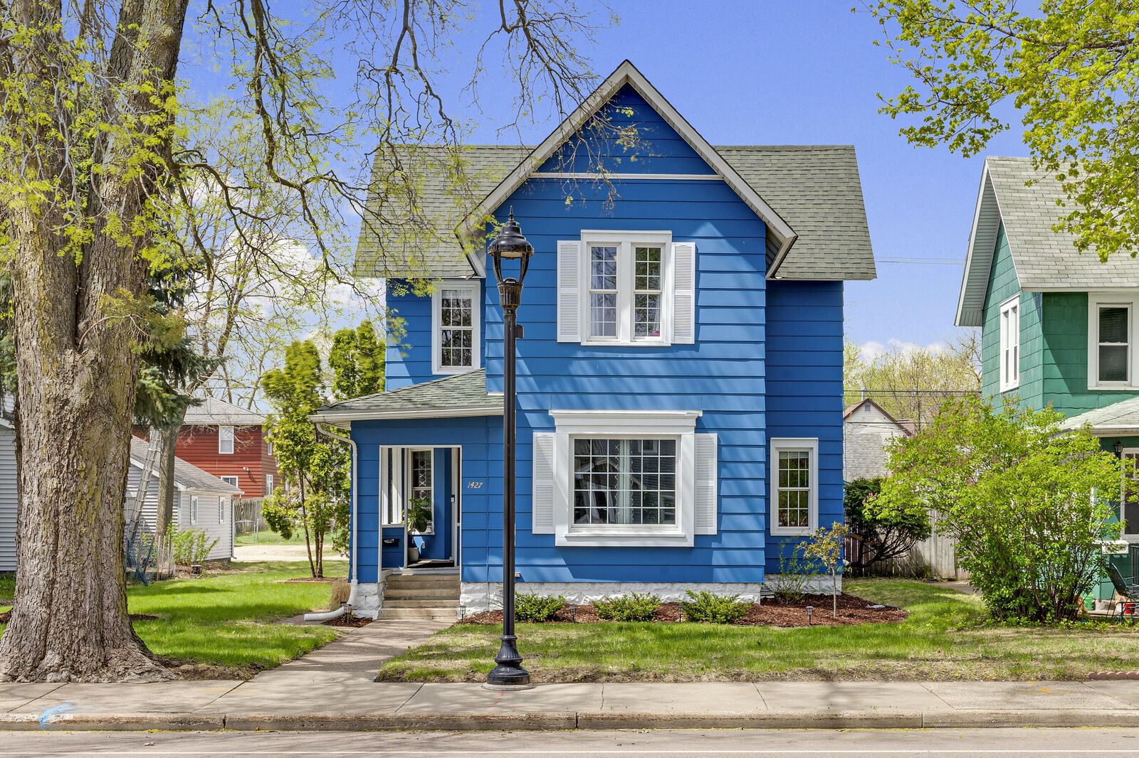 Property Photo: 1427 George St WI 54603