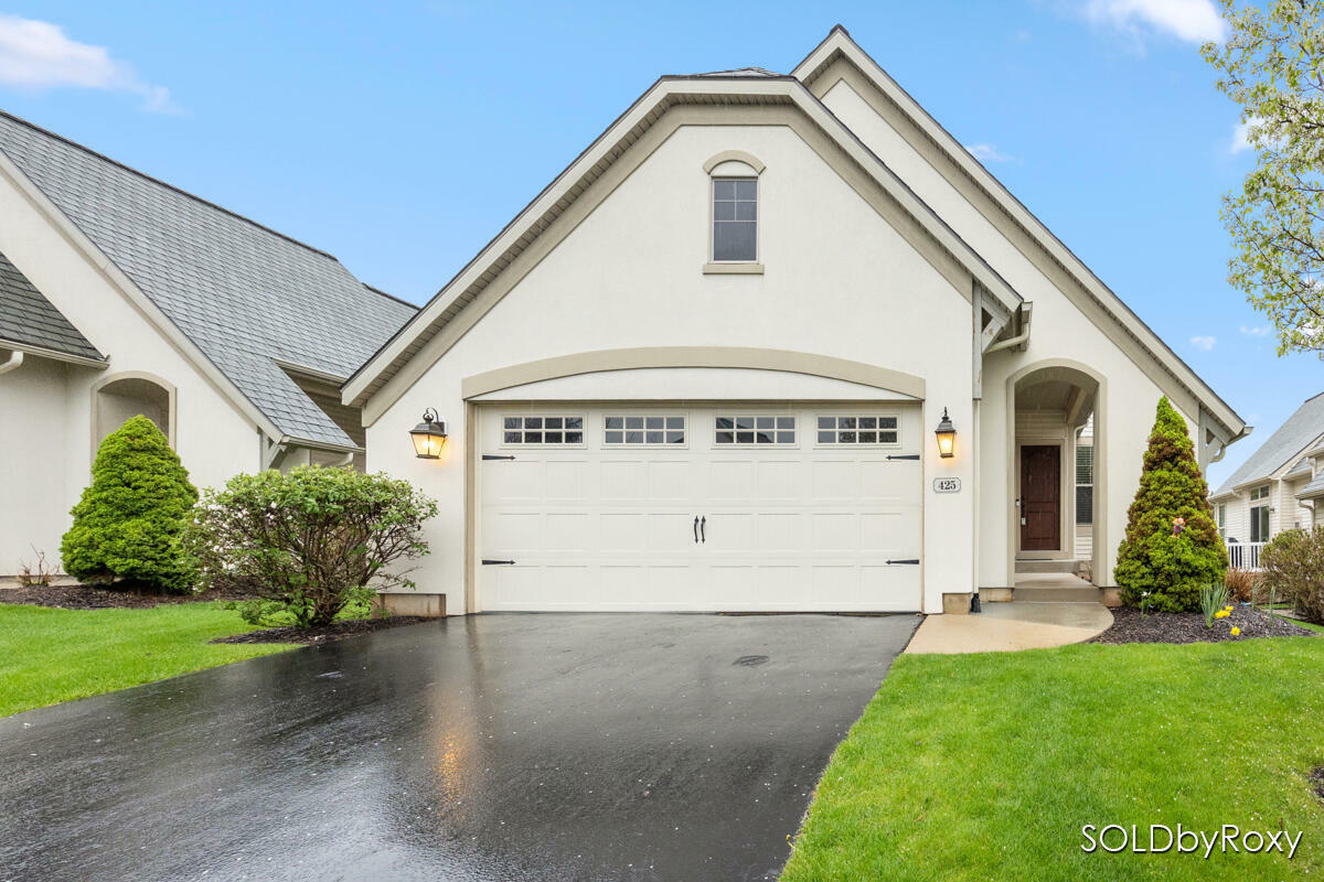 Property Photo: 425 Enclave Court SE MI 49546