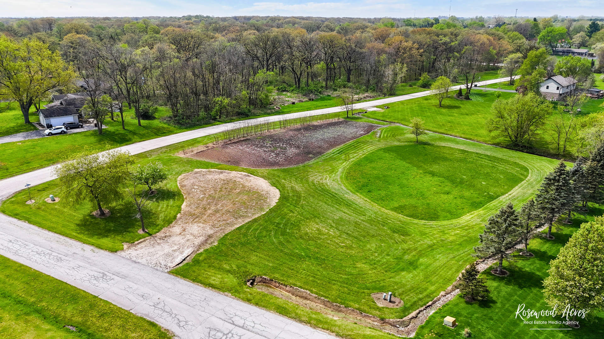 Property Photo: 5456 W Heatherbrook Trail IL 60449