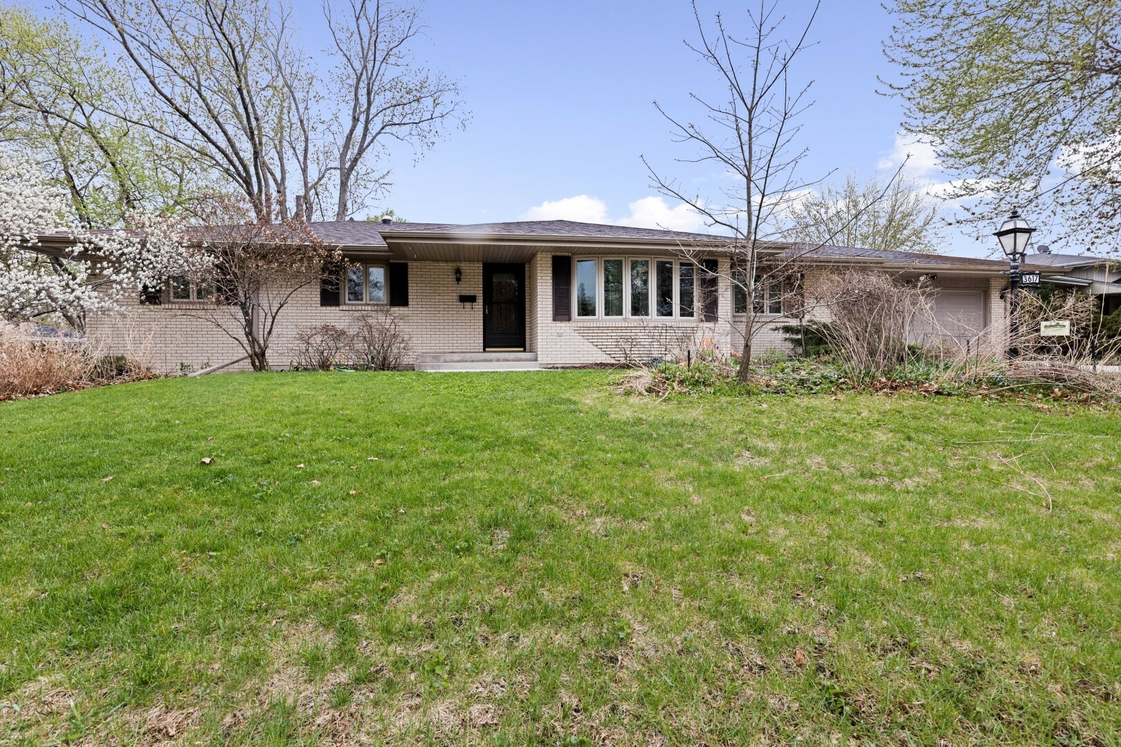 Property Photo: 3617 Fleetwood Drive IL 61101