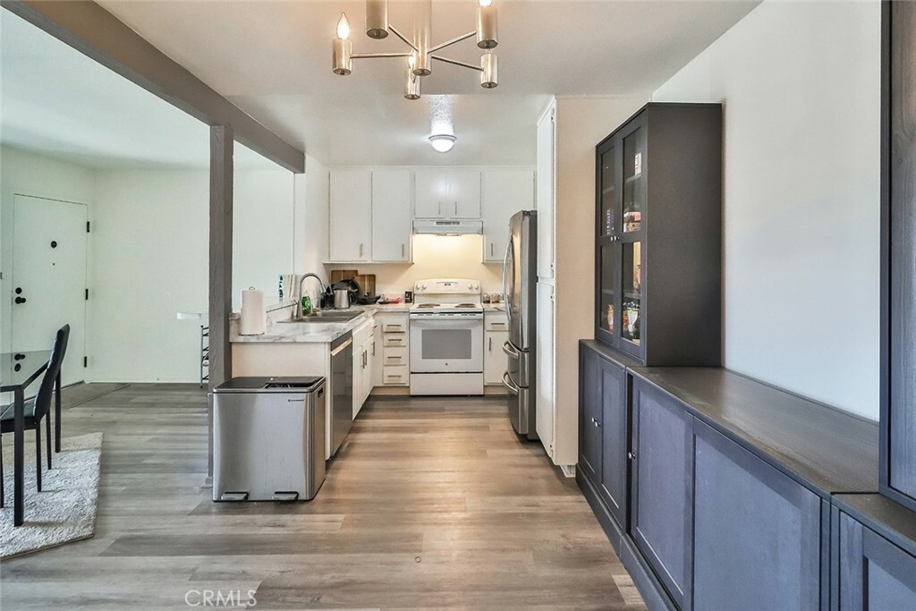 Property Photo: 1300 Saratoga Avenue 805 CA 93003