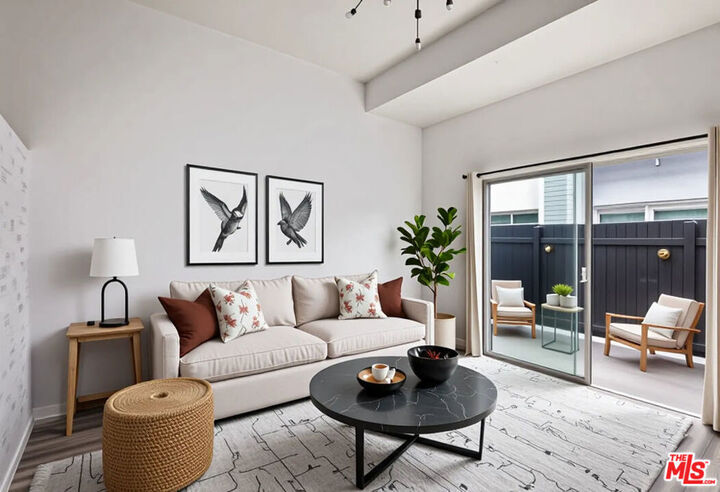 Property Photo:  10911 Bluffside Drive 4  CA 91604 