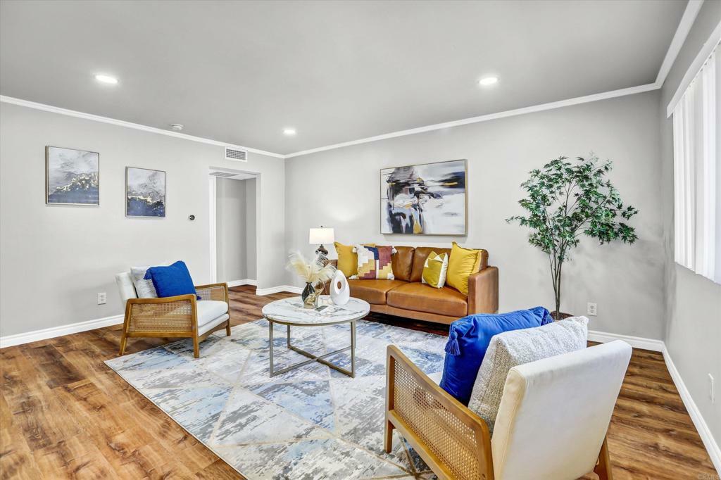 Property Photo: 1030 Robinson Avenue 204 CA 92103