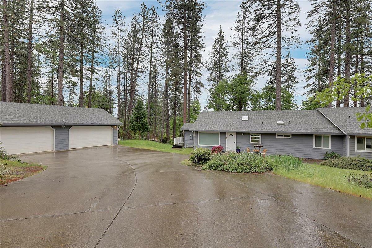 Property Photo: 13560 Squirrel Creek Road CA 95945