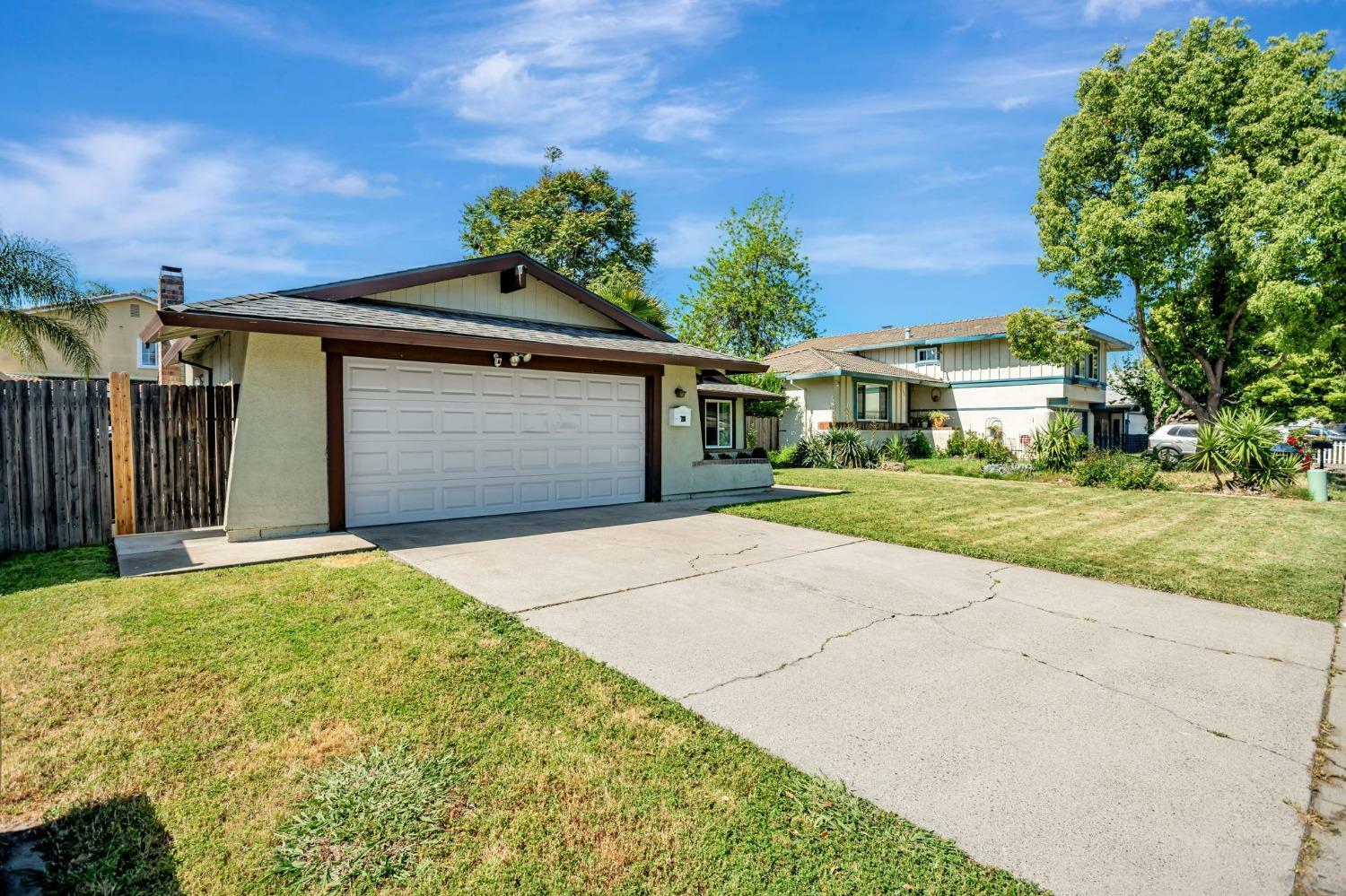Property Photo: 780 Regatta Drive CA 95833