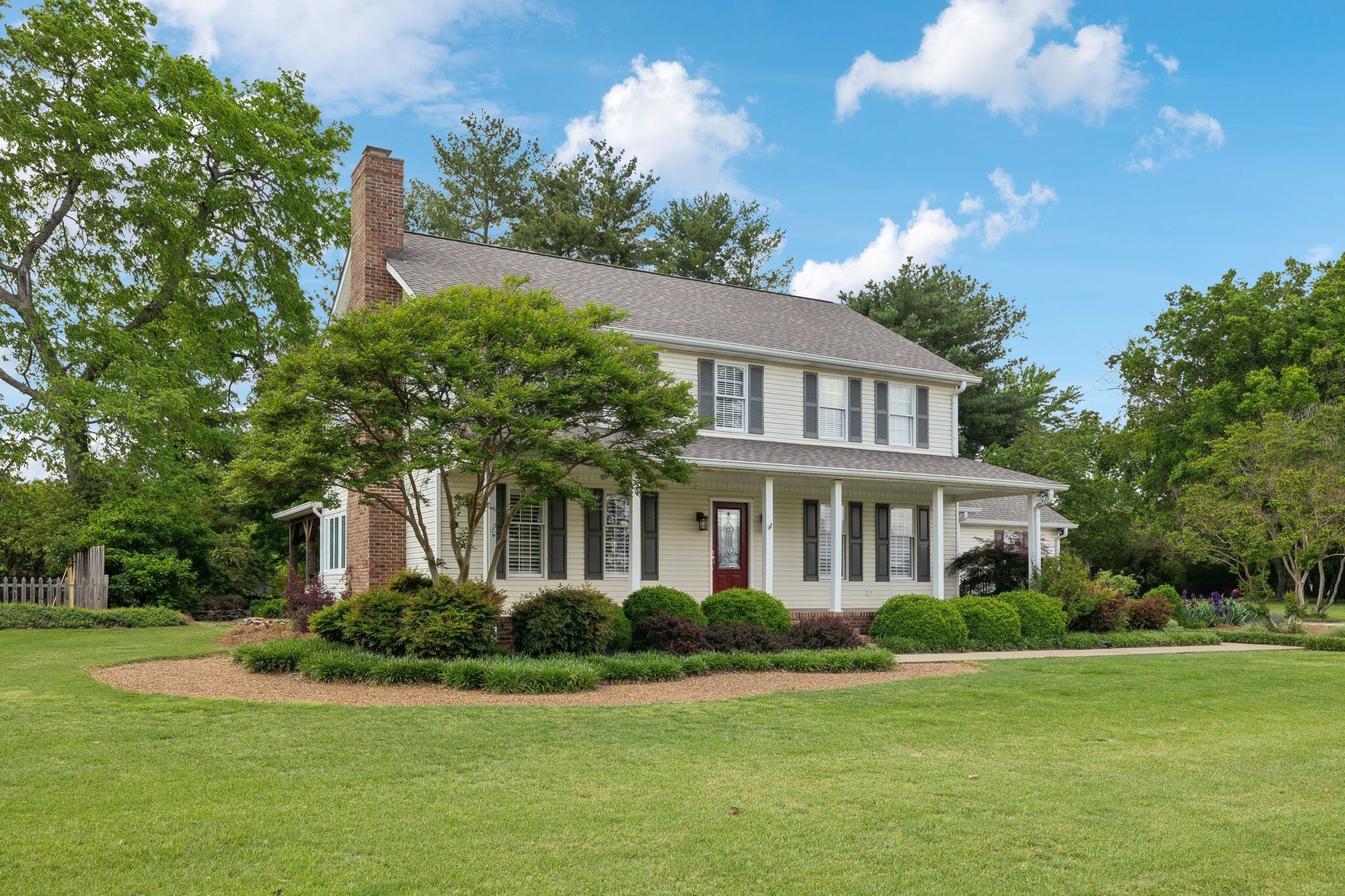 Property Photo: 616 River Rock Blvd TN 37128