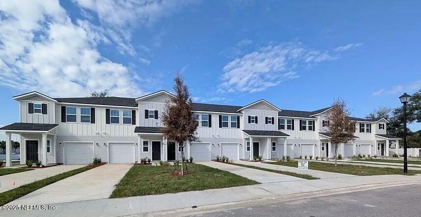 Property Photo: 6045 Carolines Court FL 32277