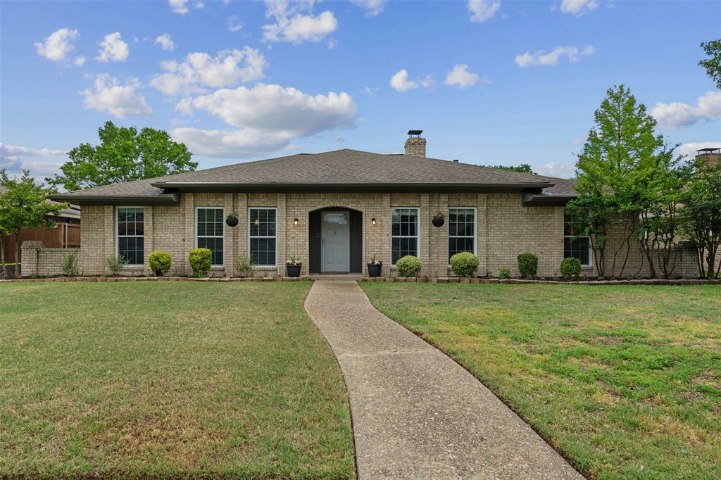 Property Photo: 1119 Serenade Lane TX 75081
