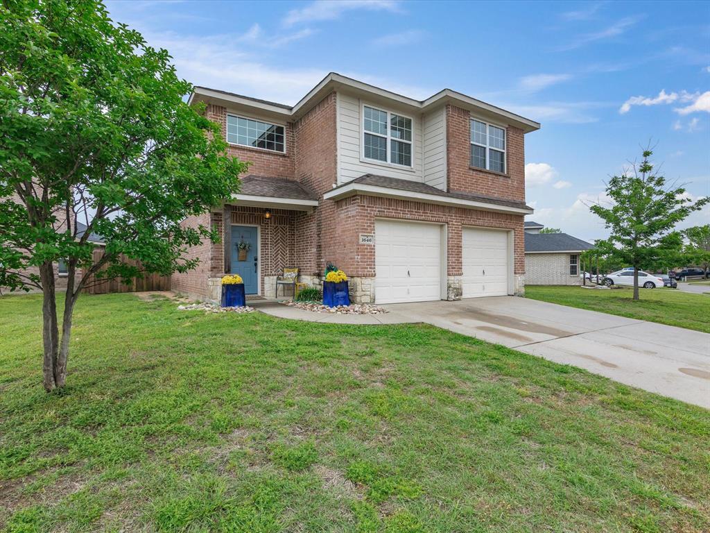 Property Photo:  1646 Country Hls  TX 75165 