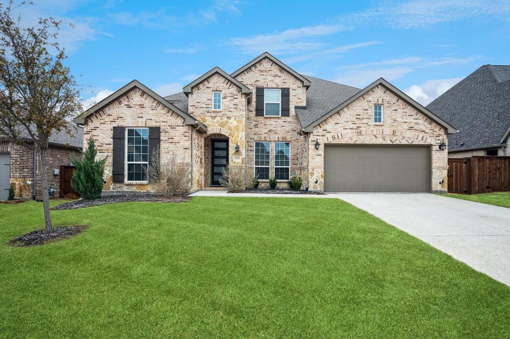 Property Photo: 2089 Cloverfern Way TX 76052