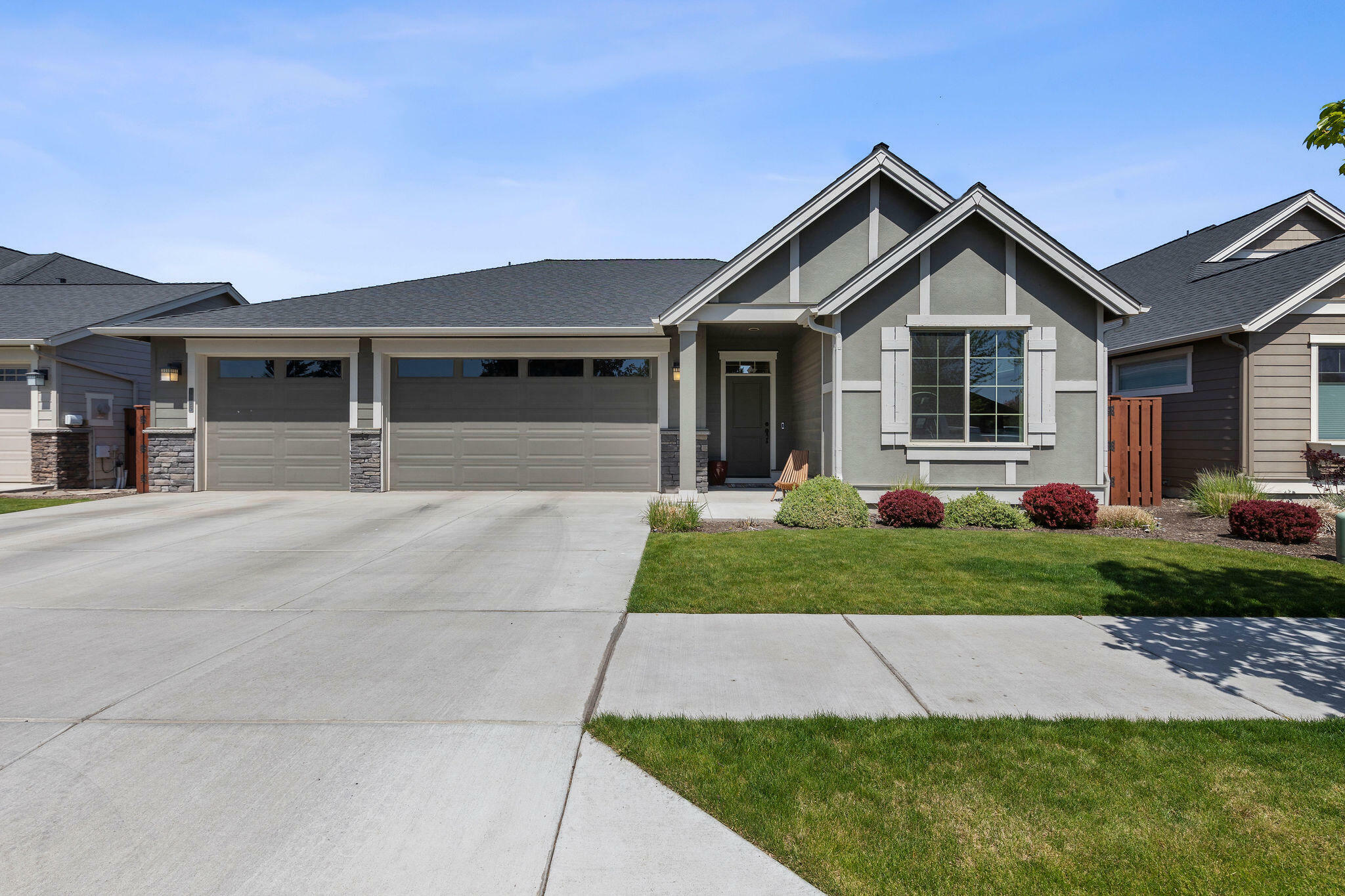 Property Photo: 1215 NE Sunrise Street OR 97754
