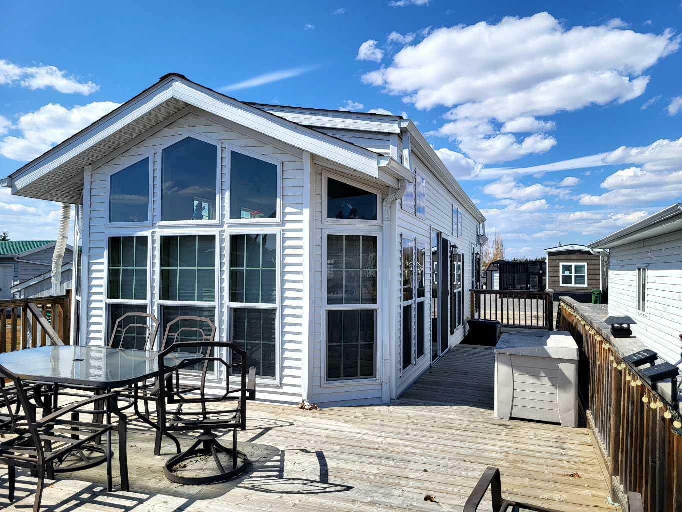 Property Photo: 10042 Township Road 422 166A AB T0C 2J0