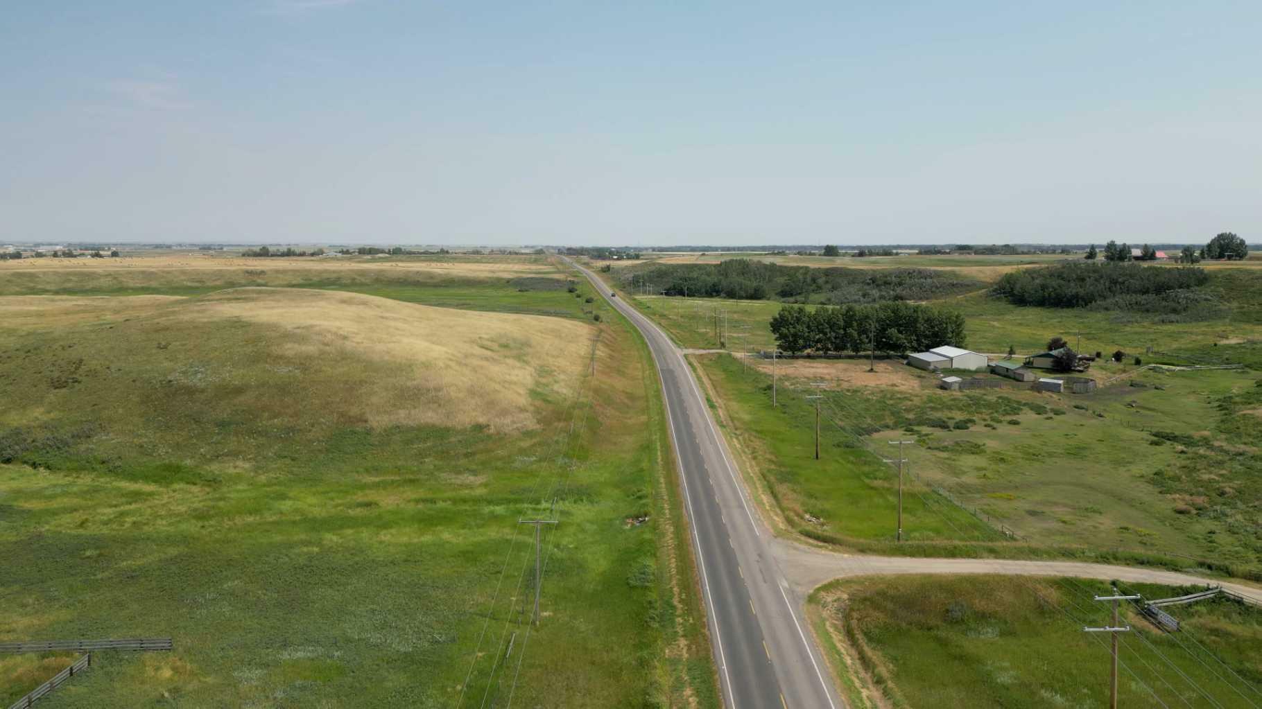 Property Photo: 543 AB T1V 1M6