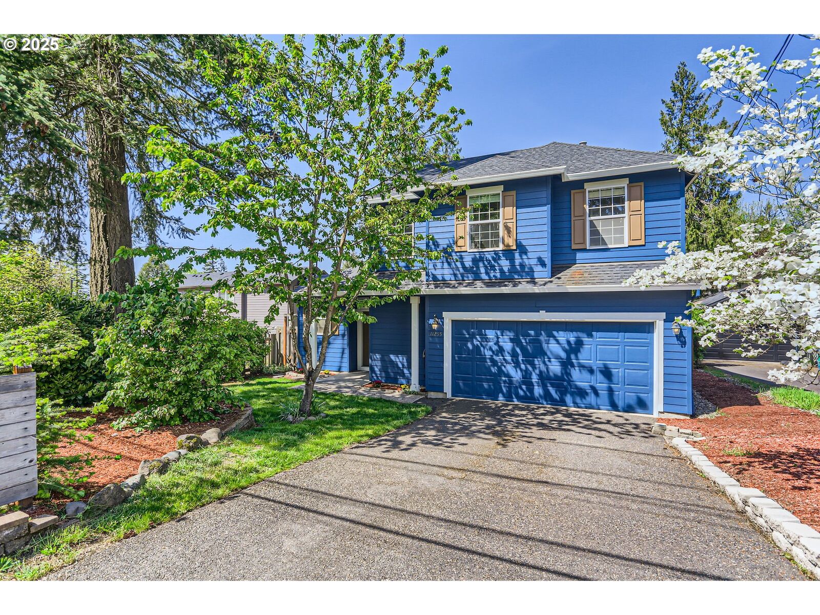 Property Photo:  11255 SW Capitol Hwy  OR 97219 