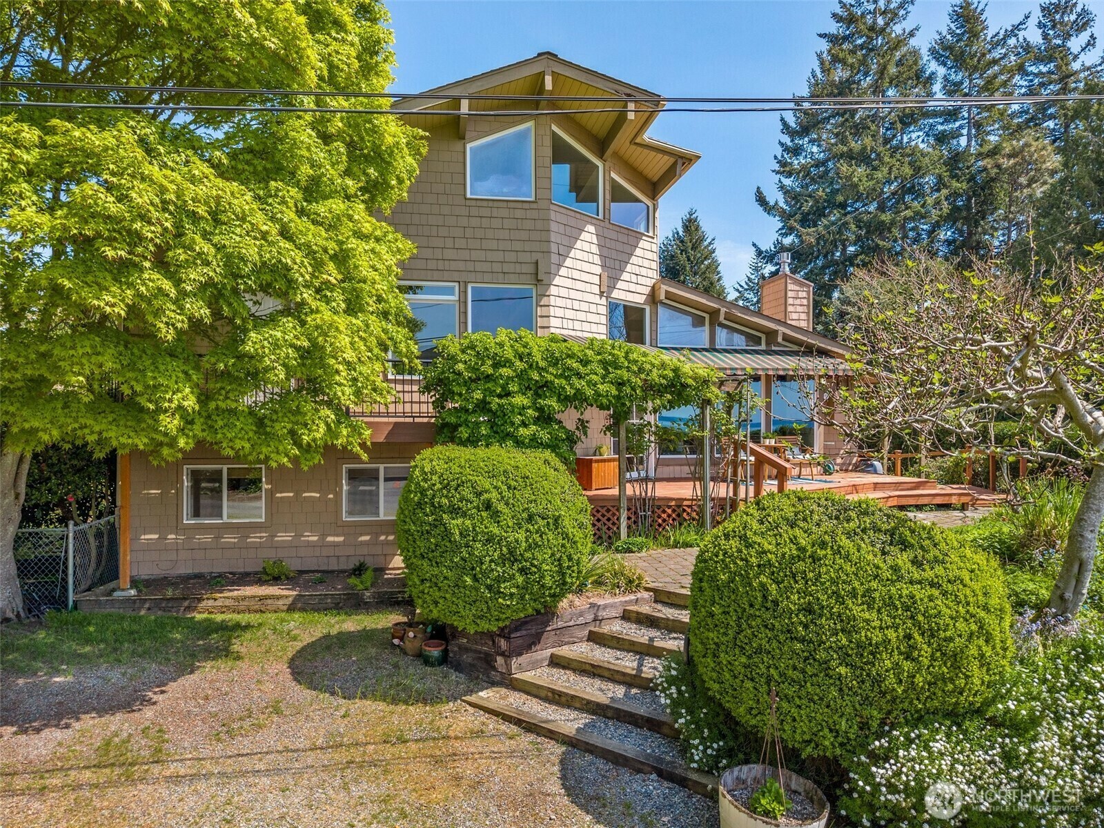 Property Photo: 21646 3rd Avenue S WA 98198