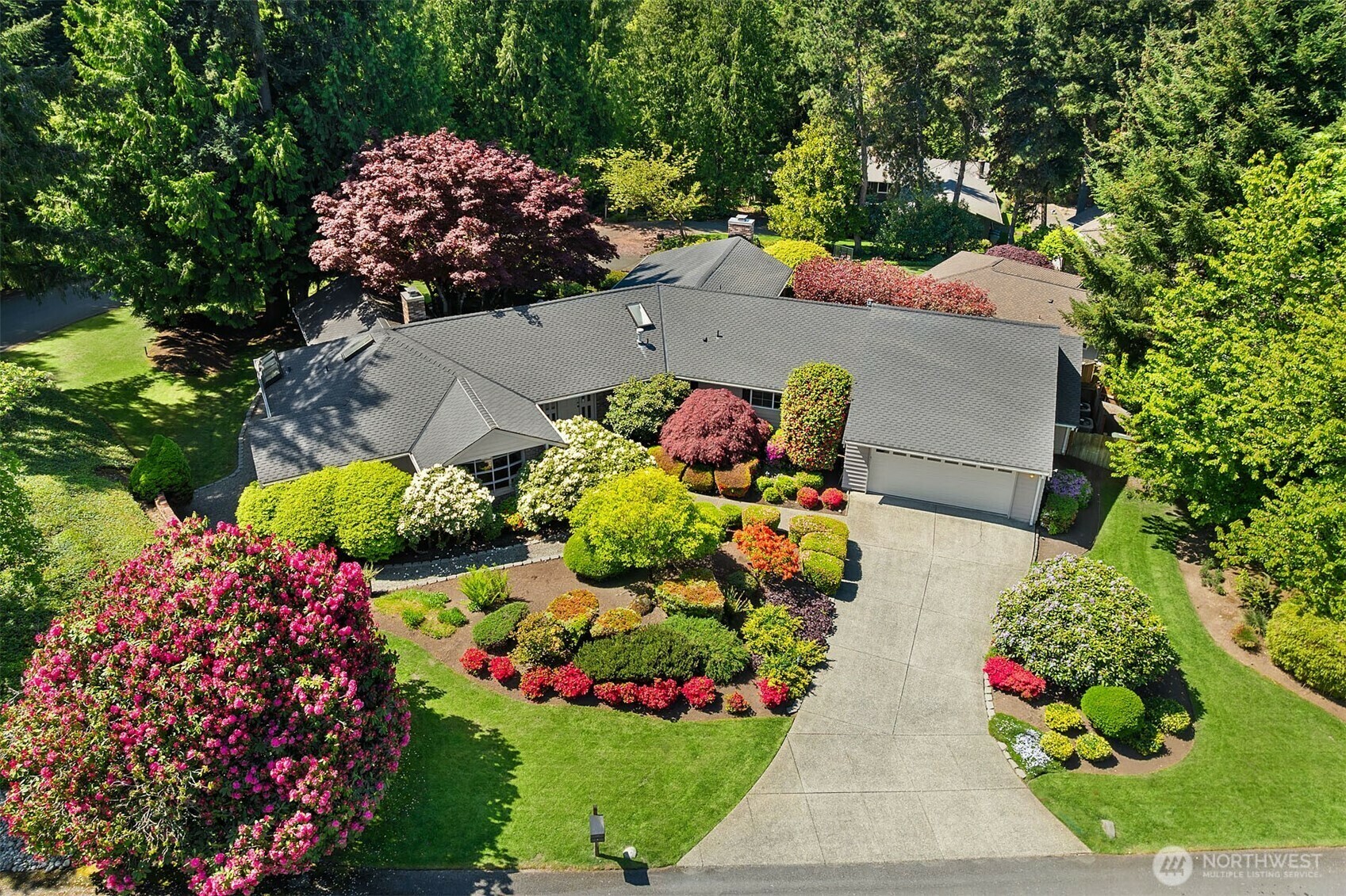 Property Photo: 2709 86th Avenue NE WA 98004