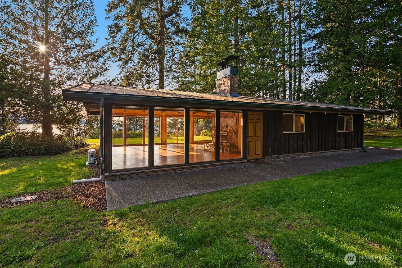 6256  Neupert Road  Freeland WA 98249 photo