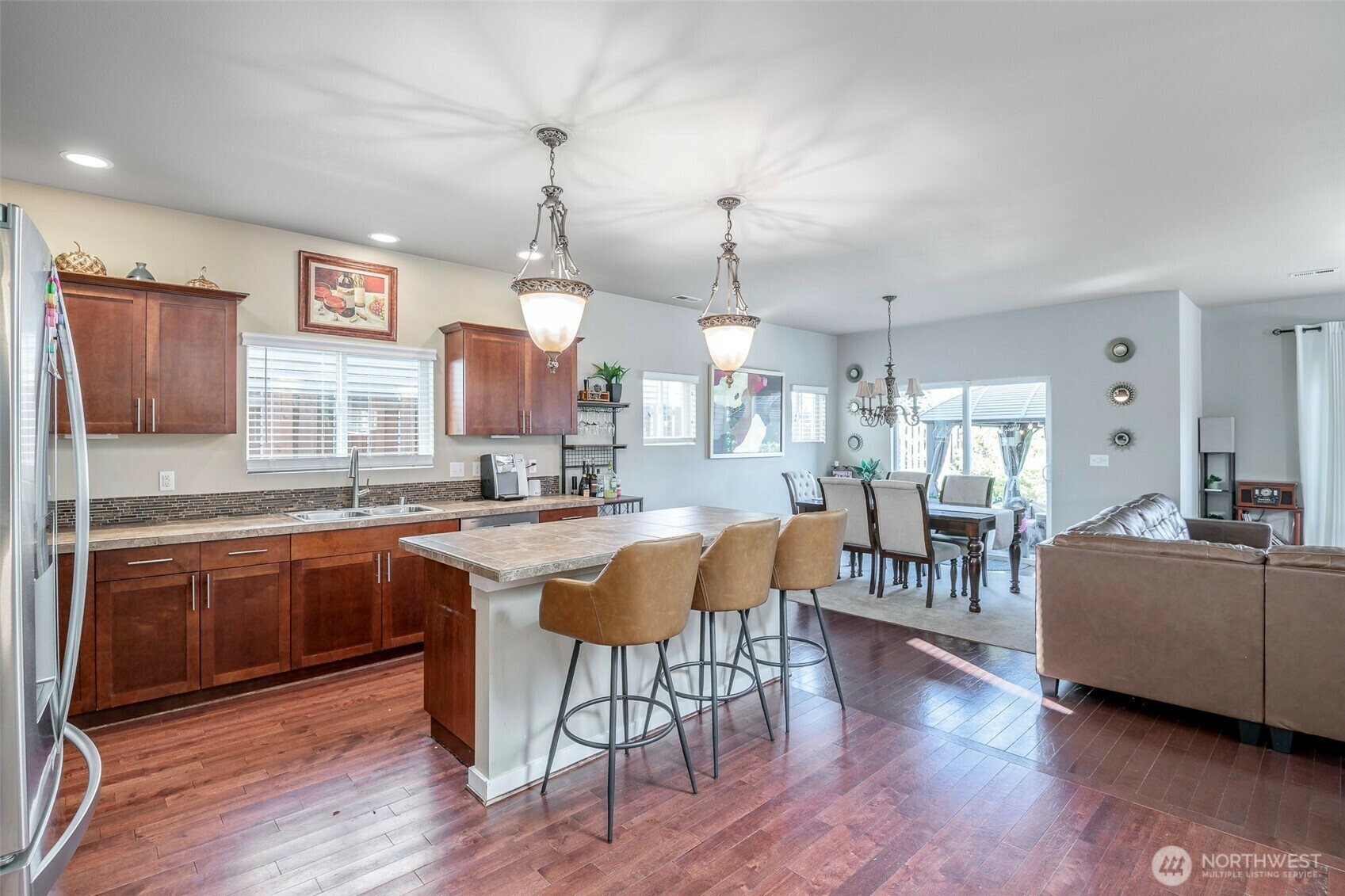 Property Photo: 2033 63rd Street SE WA 98092