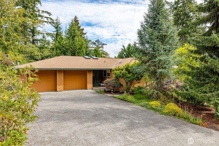 Property Photo: 313 Willapa Place WA 98257