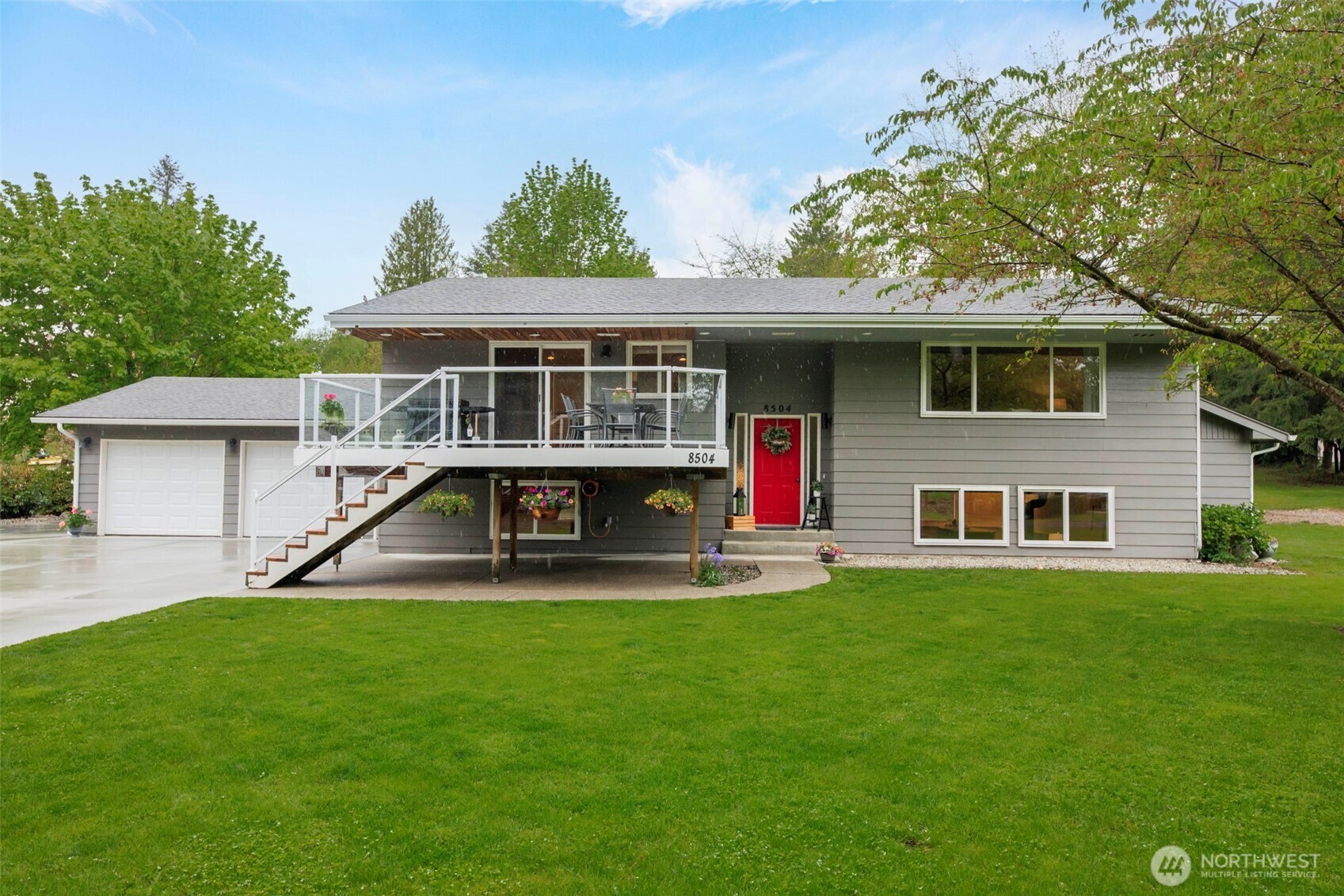 Property Photo: 8504 121st Avenue SE WA 98290