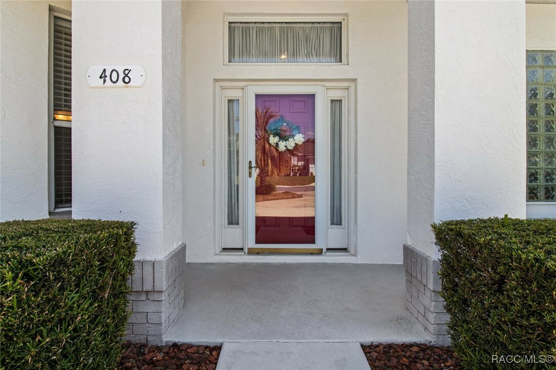 Property Photo:  408 W Crestmont Court  FL 34465 