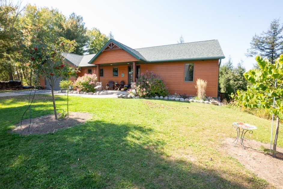 Property Photo: 16299 Thelen Road WI 54149
