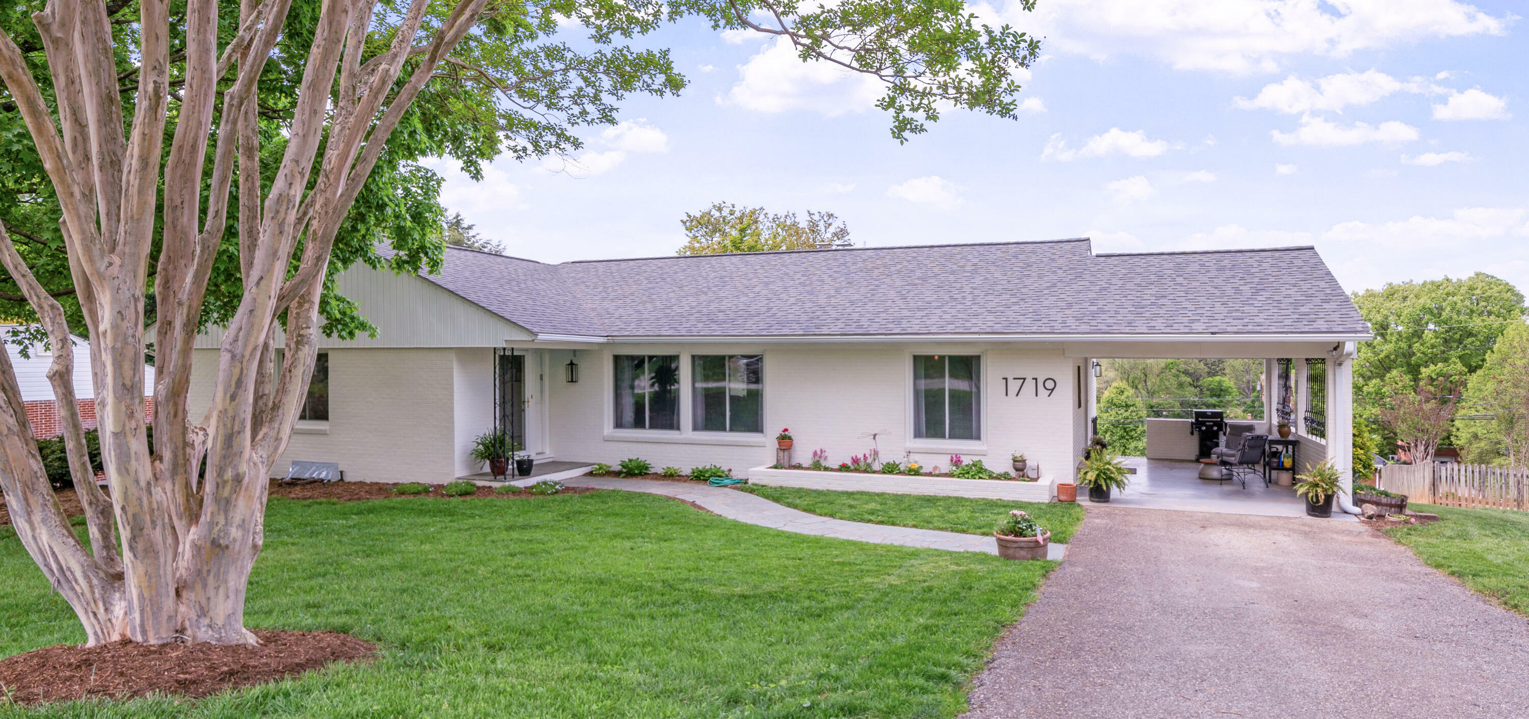 1719 Blair Rd SW  Roanoke VA 24015 photo