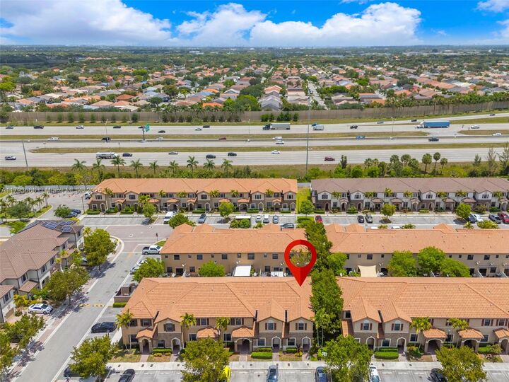 9371 W 33rd Ave  Hialeah FL 33018 photo