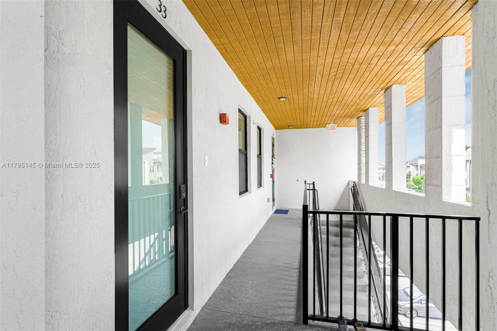 Property Photo: 7865 NW 104th Ave 33 FL 33178