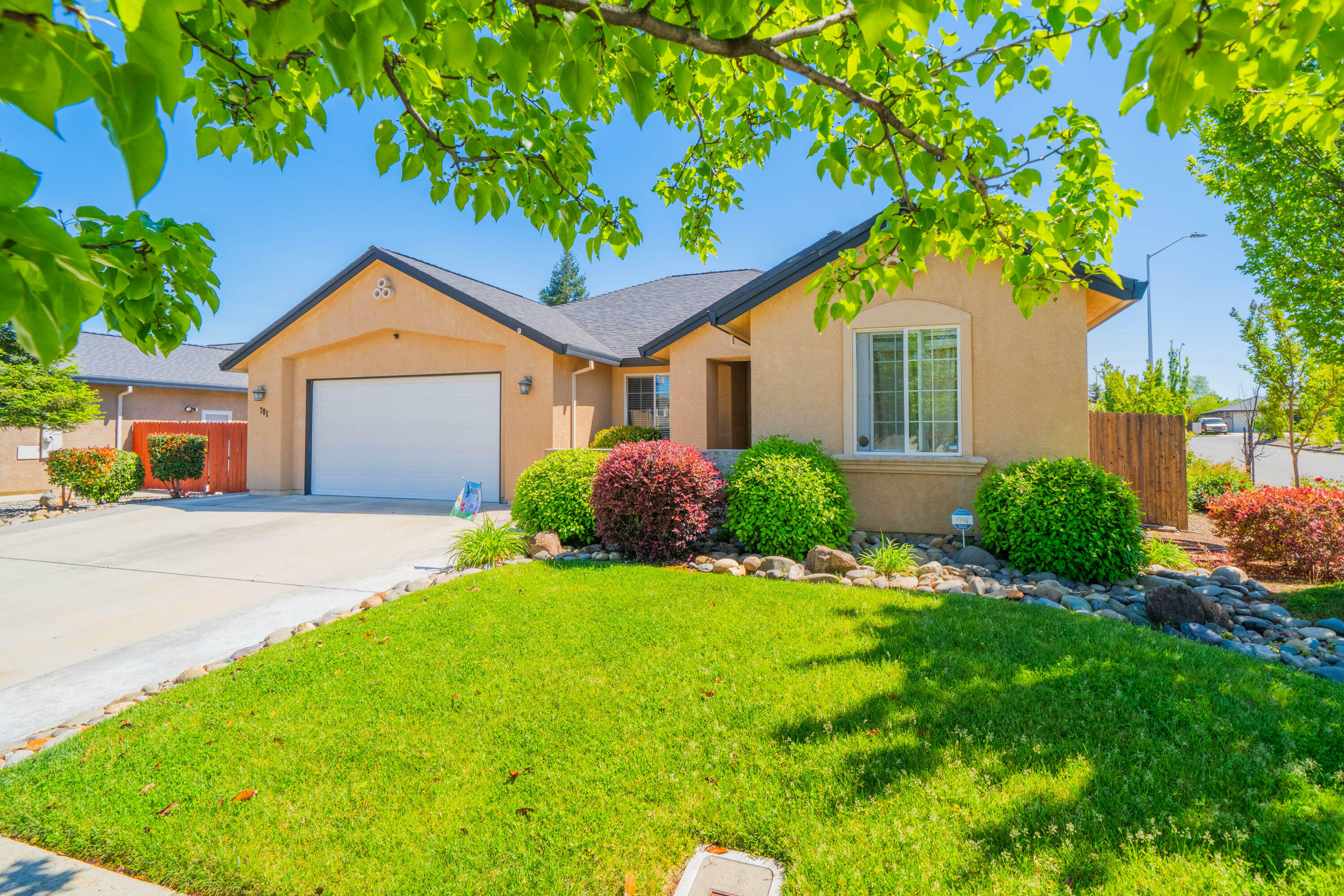 701 Rogue River Way  Redding CA 96003 photo