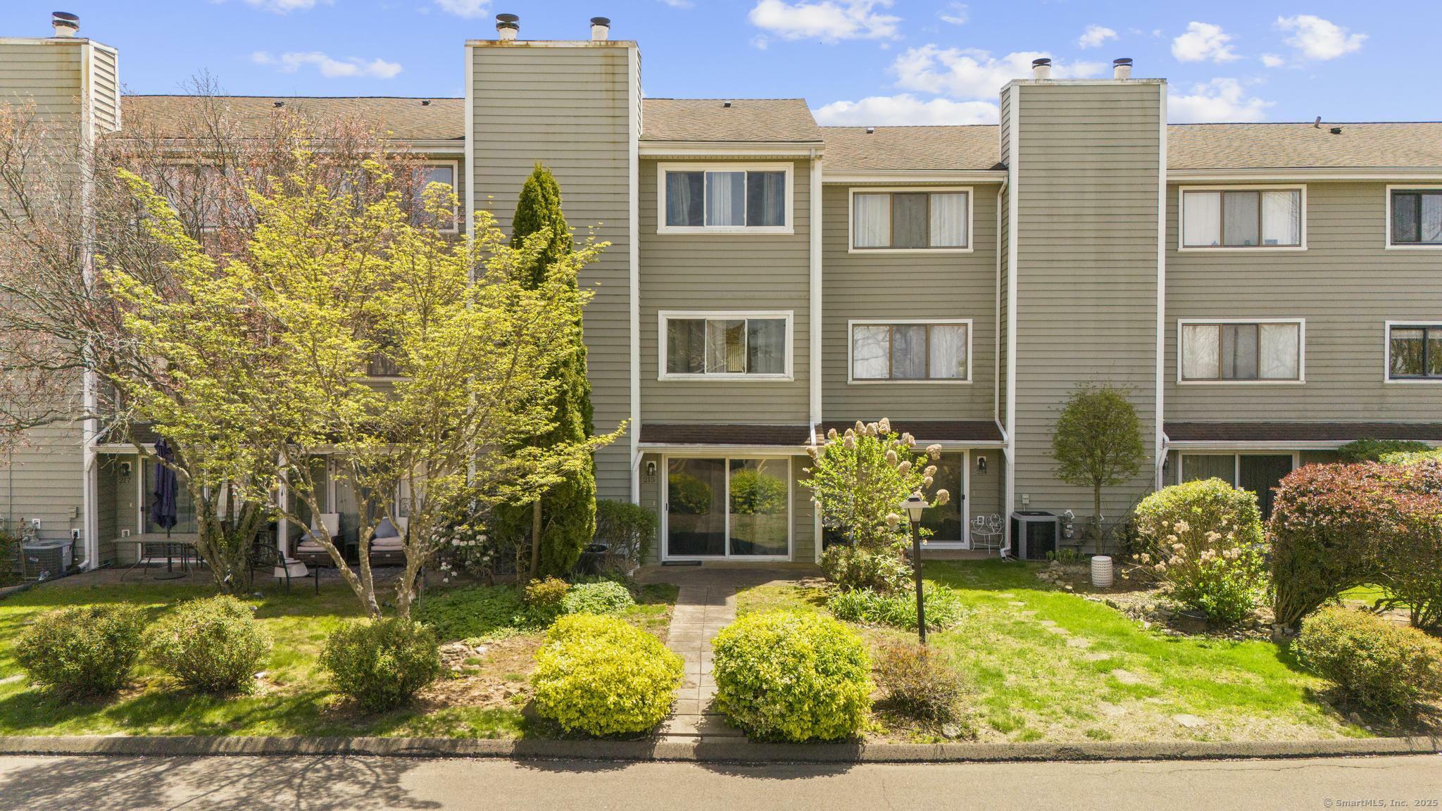 Property Photo: 215 Monticello Drive 215 CT 06405