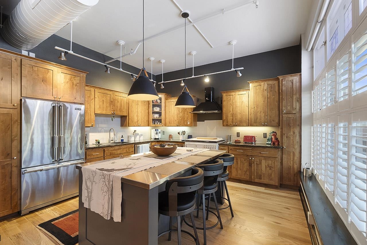 Property Photo: 170 S Lincoln St 200 WA 99201