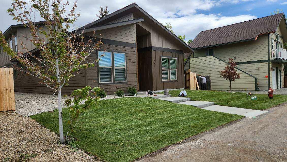 Property Photo: 701 N 2nd Ave ID 83333