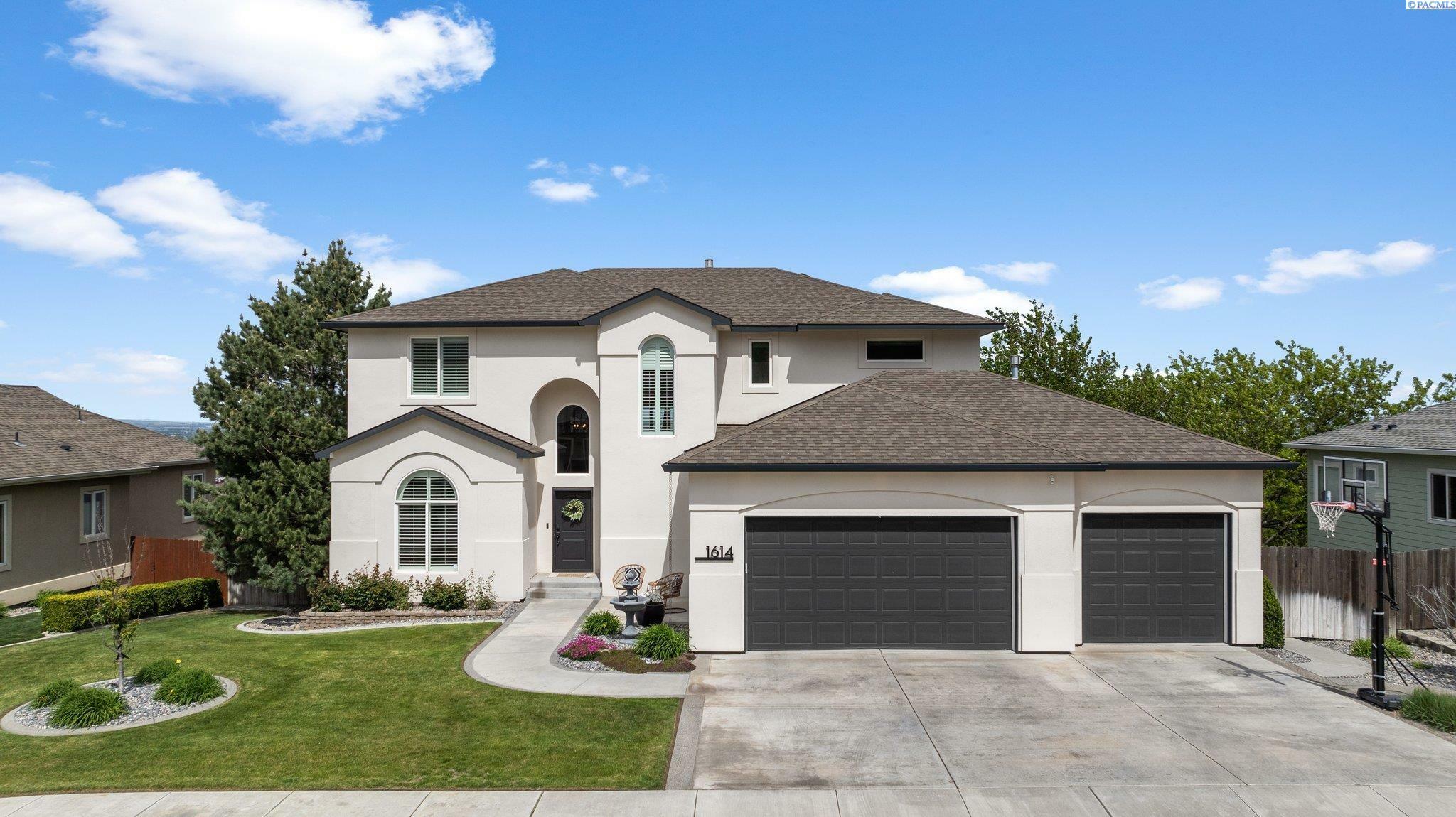 1614 W 51st Avenue  Kennewick WA 99337 photo