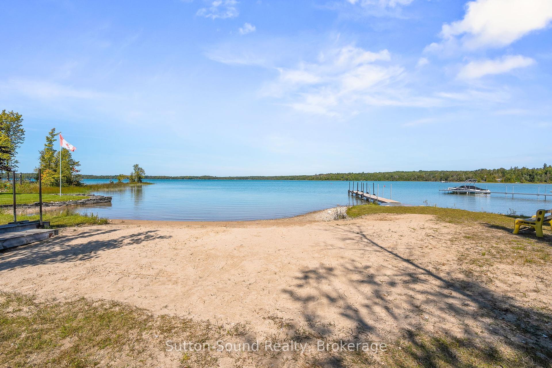 Property Photo: 44 Roth Drive ON N0H 2T0