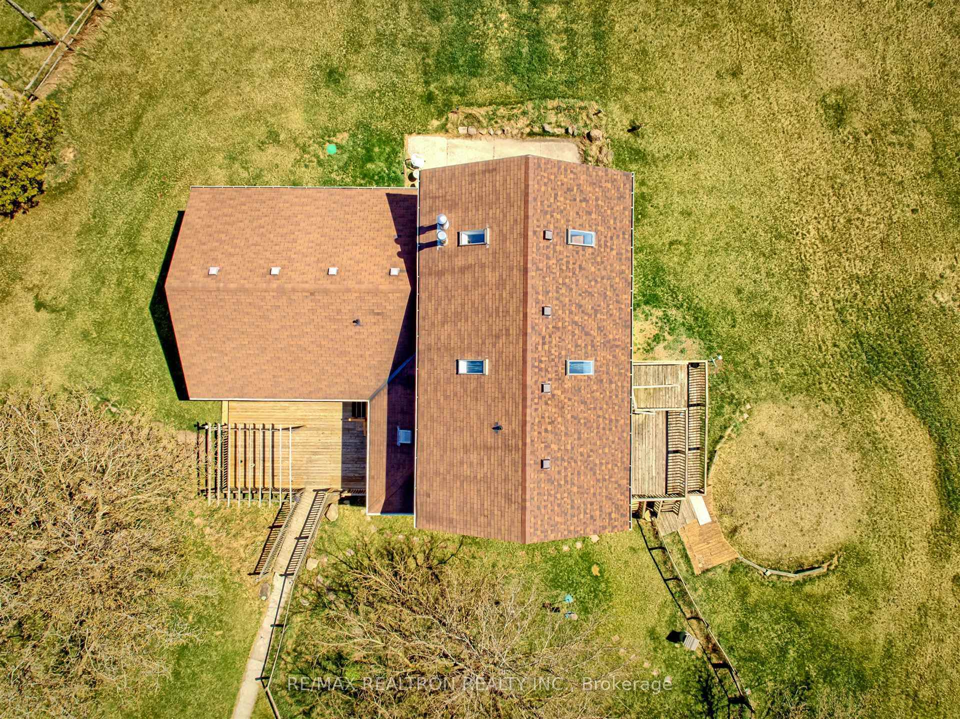 Property Photo: 3169 Mount Albert Road ON L0G 1V0