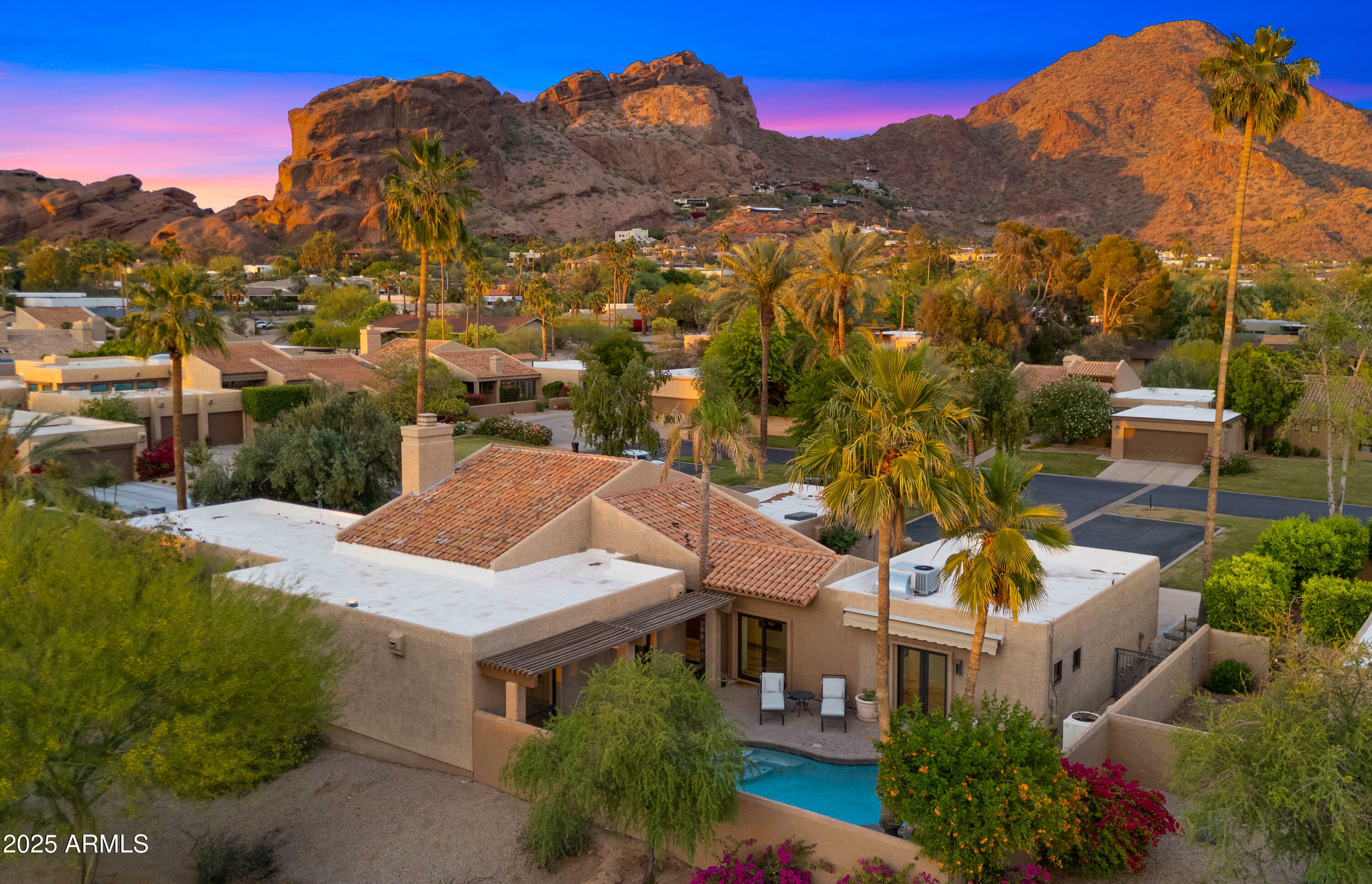 Property Photo:  4450 E Camelback Road 4  AZ 85018 