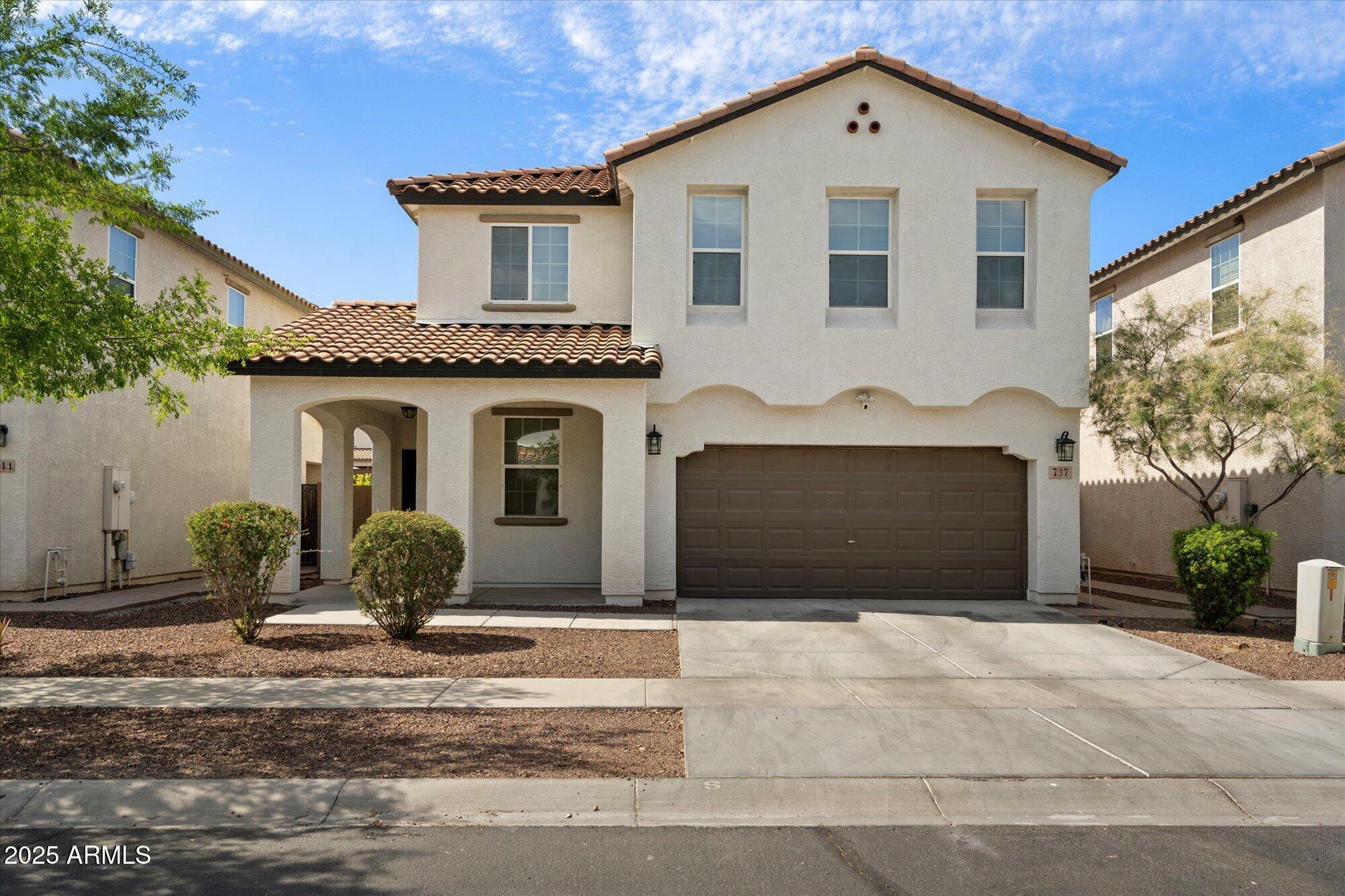Property Photo: 737 E Harwell Road AZ 85042