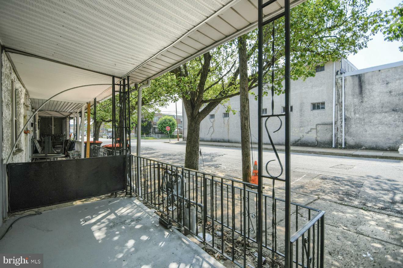 Property Photo:  2110 W 6th Street  PA 19013 