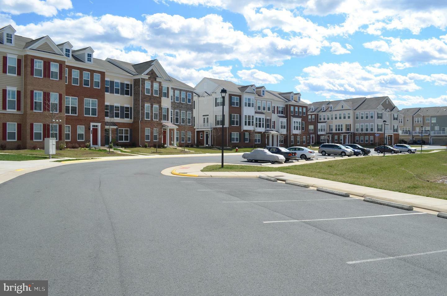 Property Photo: 25450 Stallion Branch Terrace VA 20152