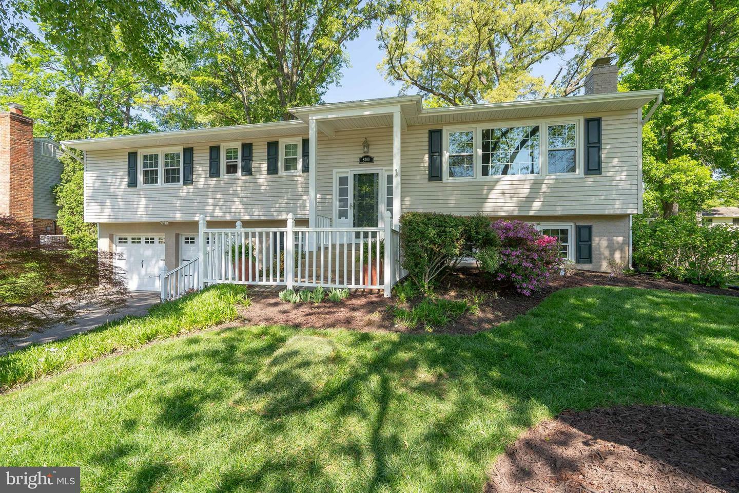 Property Photo: 8400 Cherry Valley Lane VA 22309