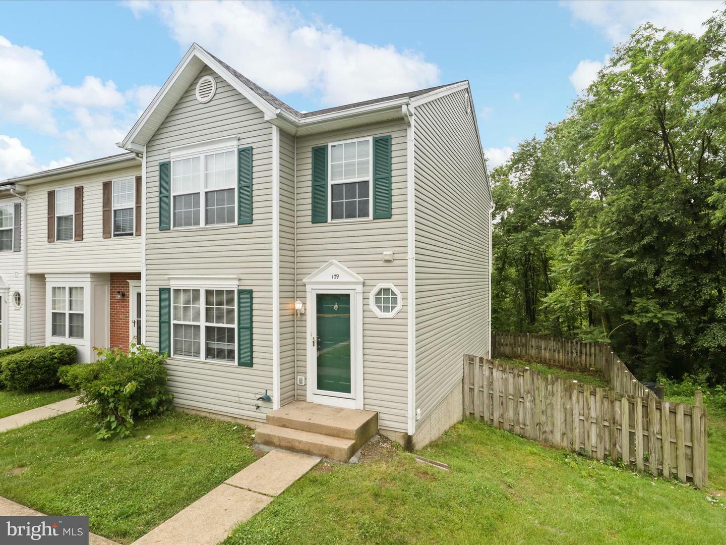 Property Photo: 109 Donelson Loop VA 22554