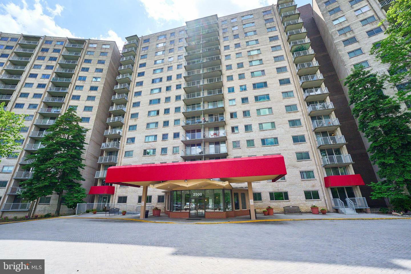 Property Photo: 2500 N Van Dorn Street 1110 VA 22302