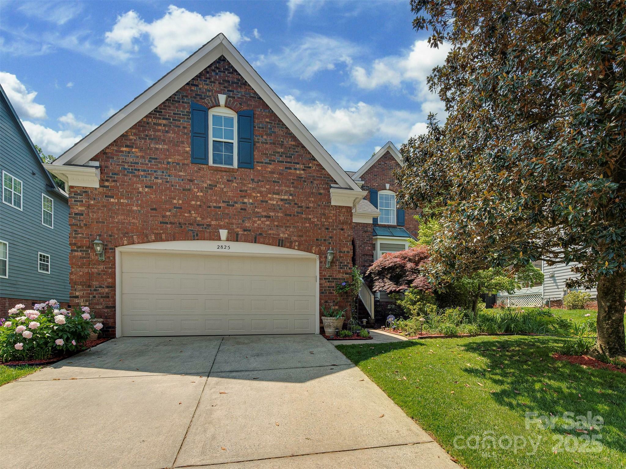 Property Photo: 2825 Redfield Drive NC 28270
