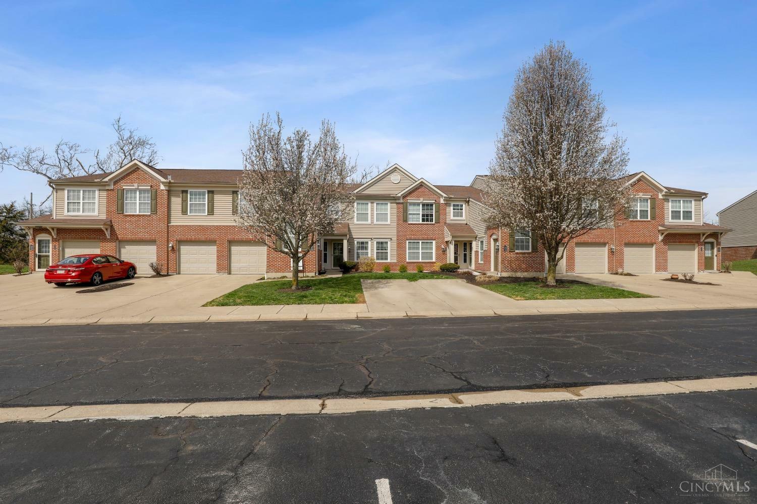 Property Photo: 1392 Shadowood Trail OH 45039