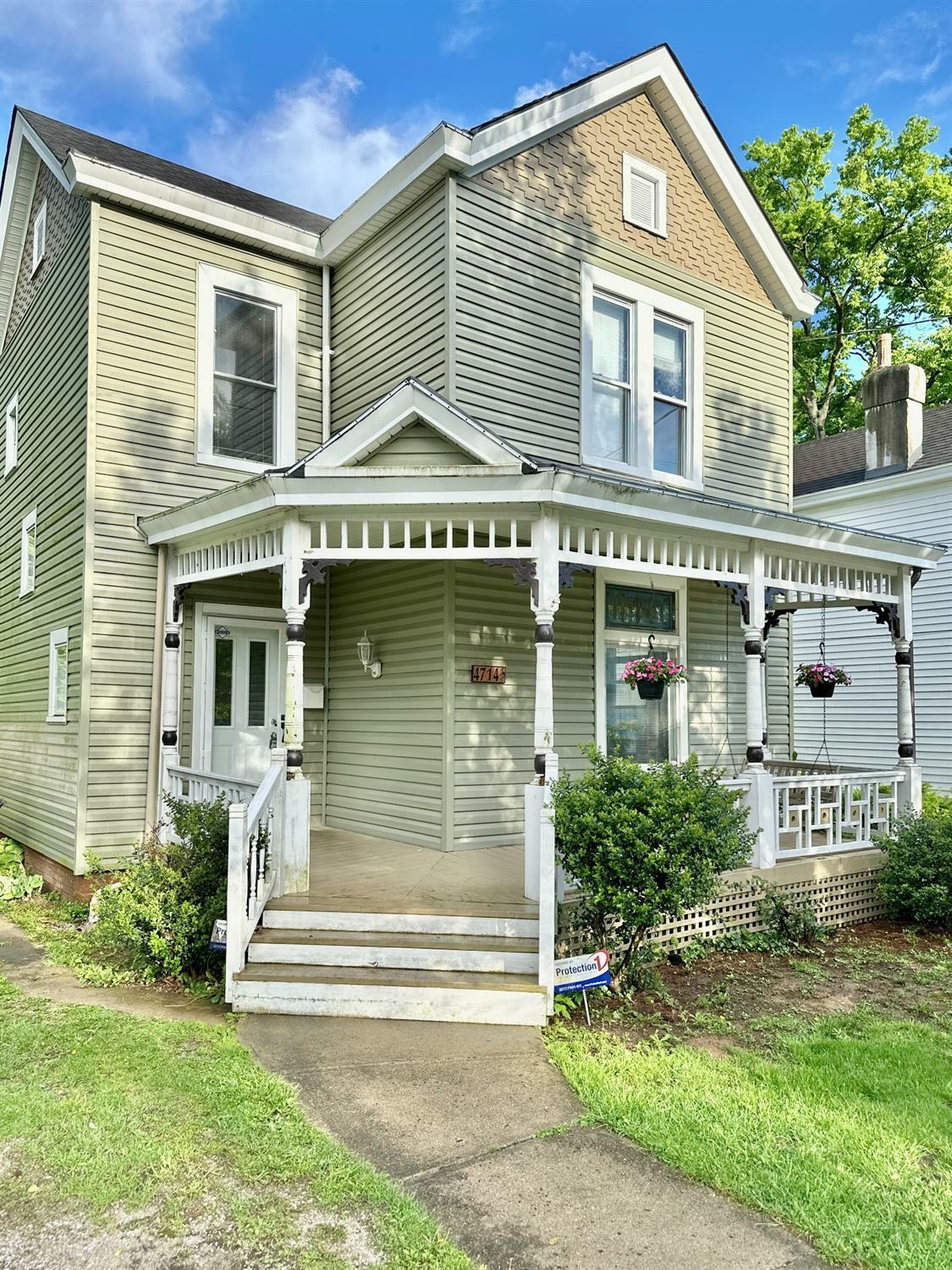 Property Photo: 4714 Castle Place OH 45227