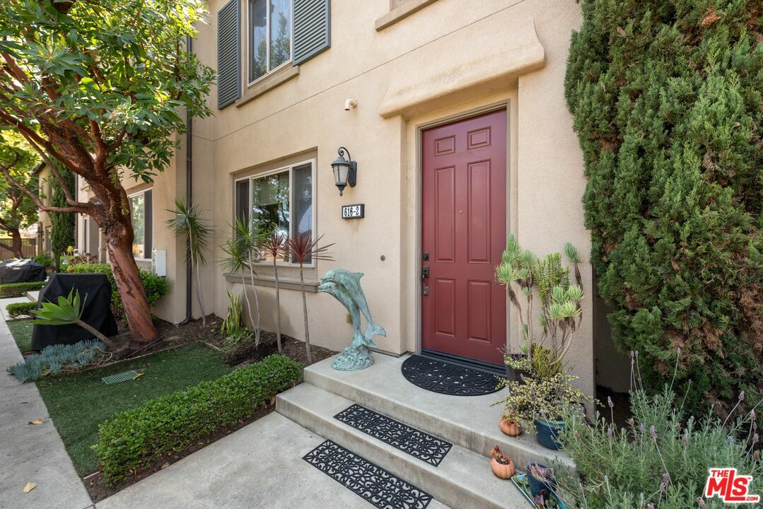 616 W Imperial Ave  El Segundo CA 90245 photo