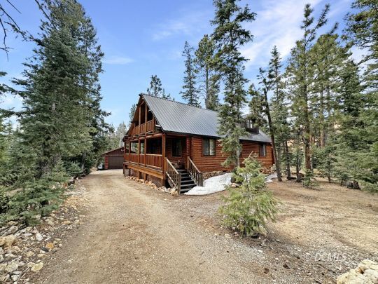 Property Photo: 3955 N Moccasin Ln UT 84762