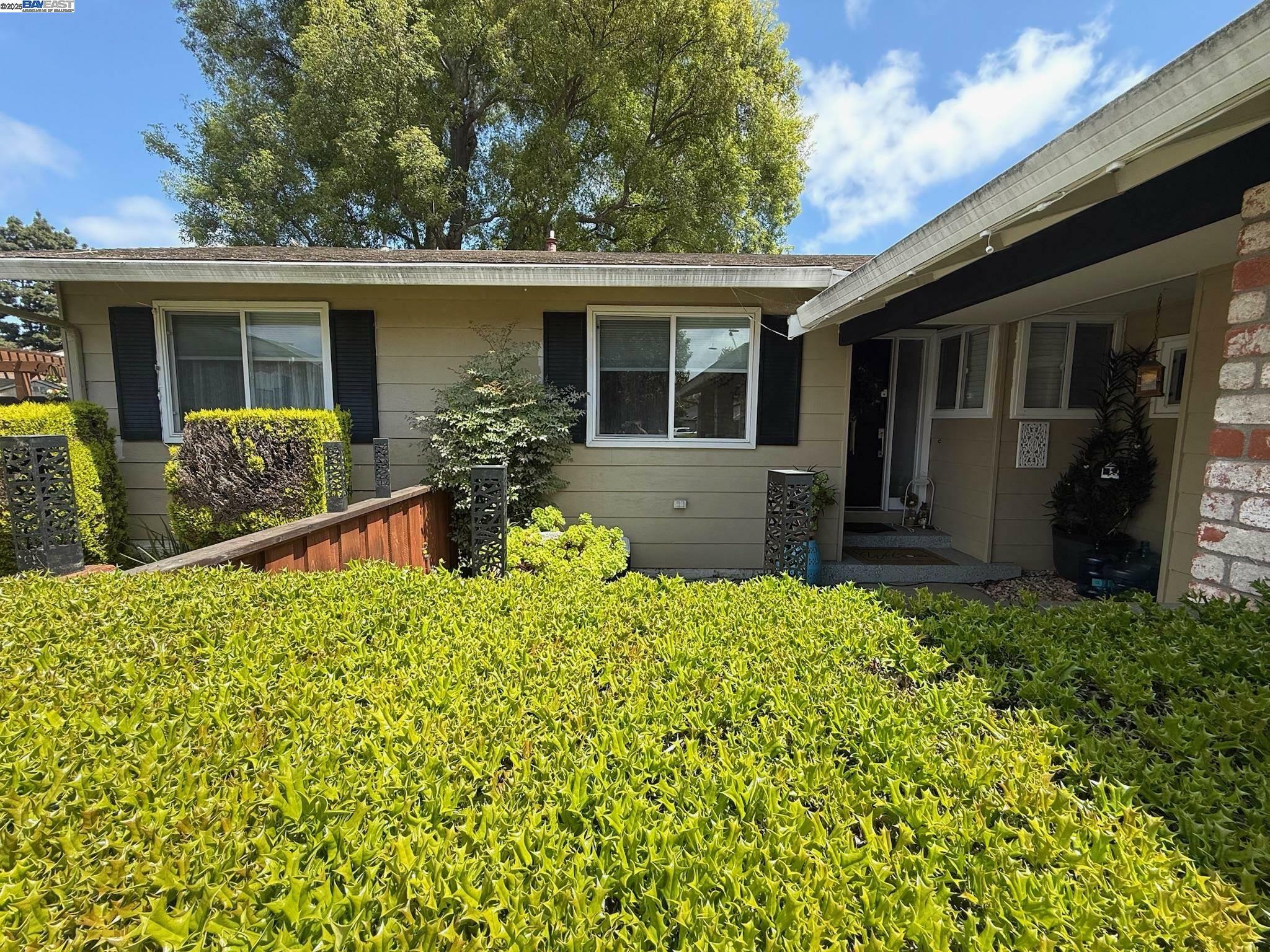 Property Photo: 35266 Faraday Ct. CA 94536